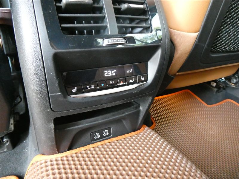 BMW X3 3,0 xDrive30d M-SPORT,2x kola - fotka 39 z 54