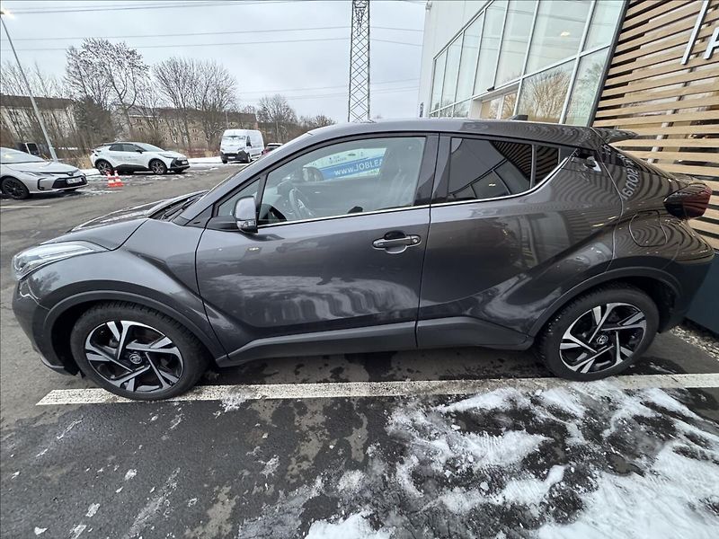 Toyota C-HR 1,8 STYLE - fotka 3 z 17