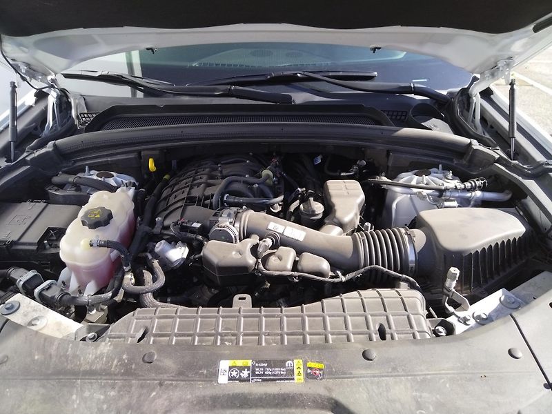 Jeep Grand Cherokee L 3.6 V6 Limited 7 míst. - fotka 28 z 28