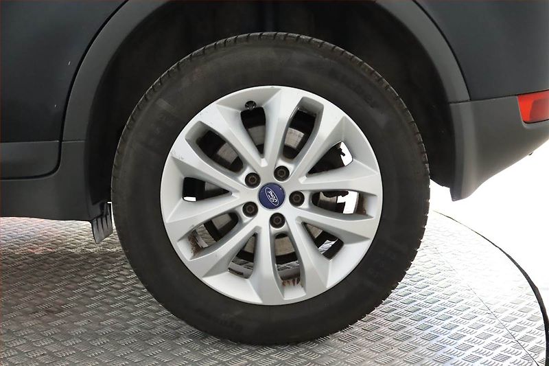 Ford Kuga (2010) 2.0 TDCi, 4X4, Tempomat - fotka 15 z 20
