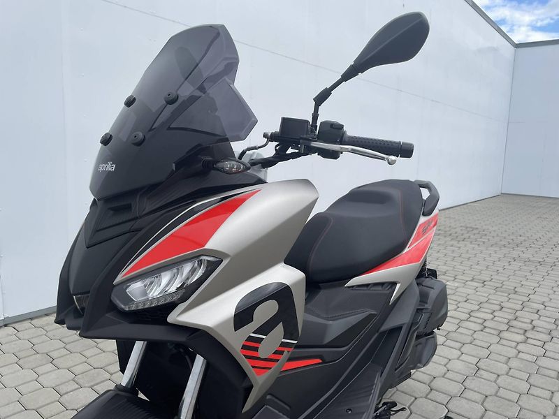 Aprilia (2026) SR GT 125 Sport EU5+ - fotka 7 z 10