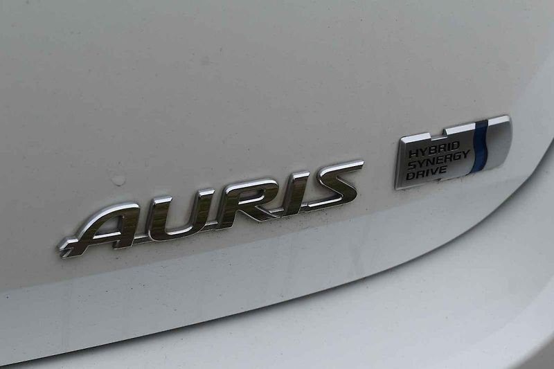 Toyota Auris hybrid je dlouhověká ojetina s nízkou spotřebou