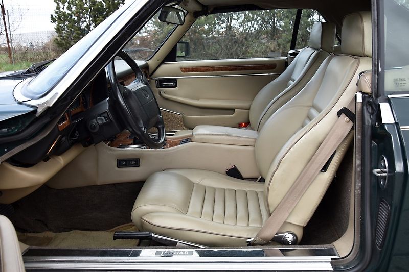 Jaguar XJS (1990) 5.3 V12 CLASSIC COLLECTION - fotka 9 z 49