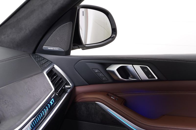 BMW X7 Xdrive40d,M-paket,HUD,360,Tažn - fotka 17 z 47