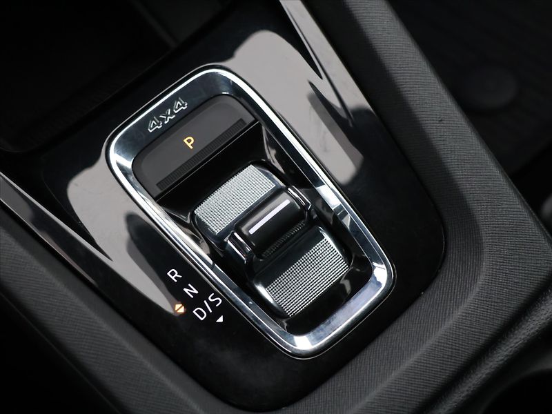 Škoda Octavia 2,0 TDI DSG 4x4 CZ Style DPH - fotka 26 z 34