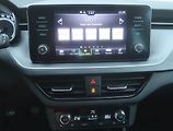 Škoda Kamiq (2023) Ambition 1.0 TSI, Tempomat - náhled 12