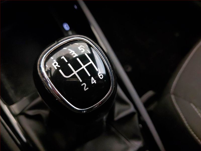 Škoda Kamiq (2021) 1.0 TSI, Tempomat - fotka 16 z 17