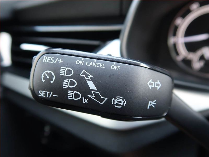 Škoda Kamiq (2021) Ambition 1.0 TSI, Tempomat - fotka 16 z 19