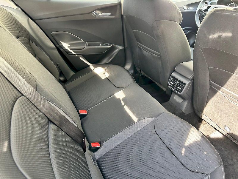 Škoda Fabia (2023) 1.0 TSI 70kW Ambition Plus - fotka 22 z 24