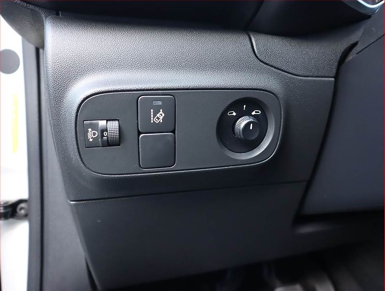 Citroën C3 (2017) 1.2 PureTech, Serv.kniha - fotka 18 z 19