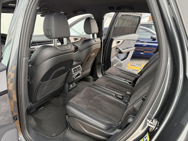 Audi Q7 3.0Tdi*200kw*CZ*DPH*S-Line* - fotka 12 z 47