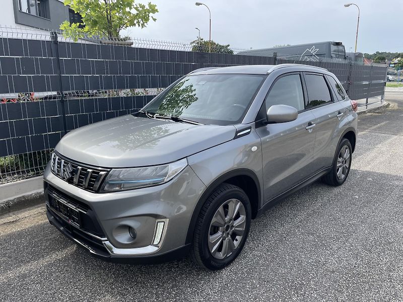 Suzuki Vitara (2021) 1.4 BoosterJet Hybrid - fotka 2 z 33