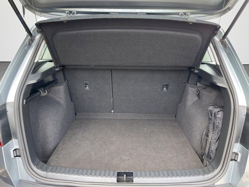 Škoda Karoq (2021) 1.5 TSI 110 kW DSG Ambition Pl - fotka 27 z 30