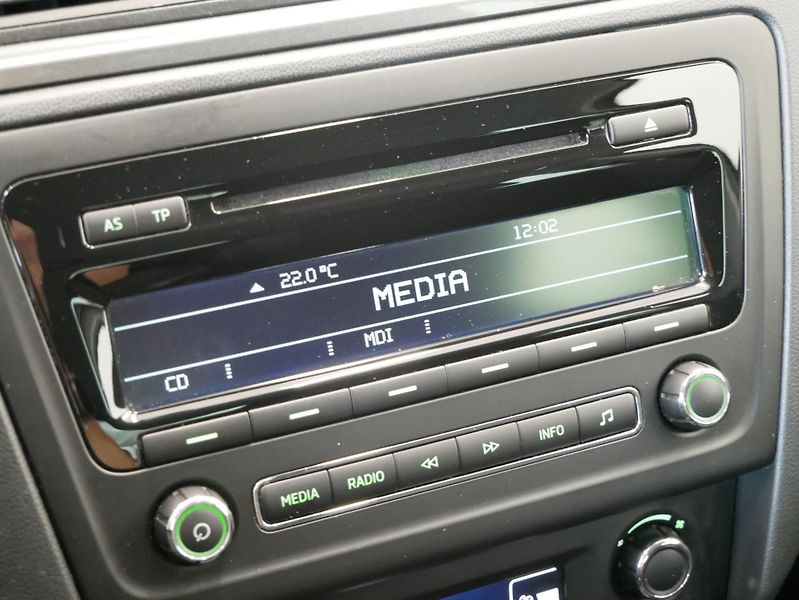 Škoda Rapid - fotka 20 z 25