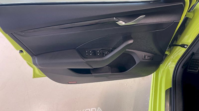 Škoda Octavia (2025) Sportline m-HEV 1.5TSI 110kW D - fotka 15 z 35