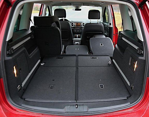 Seat Alhambra.