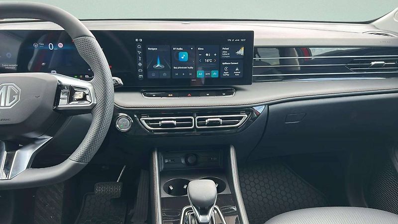MG HS EXCLUSIVE Hybrid+ 1.5T (165 kW - fotka 14 z 28