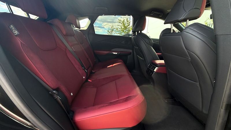 Lexus RX 500h 500H 2,4 HEV F SPORT - fotka 23 z 35