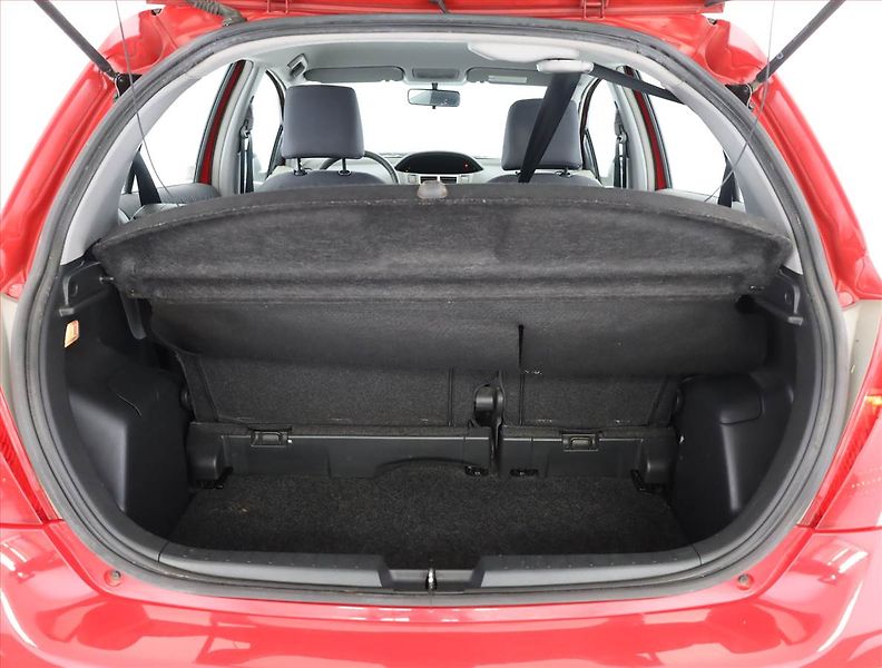 Toyota Yaris (2009) 1.33 Dual VVT-i, Automat - fotka 14 z 15