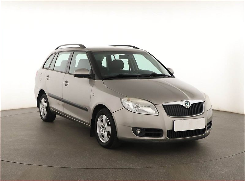 Škoda Fabia (2008) Elegance 1.2 12V, Serv.kniha - fotografie inzerátu