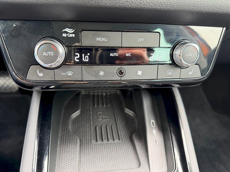 Škoda Kamiq (2025) 1.0 TSI 85kW DSG Top Selection - fotka 27 z 35