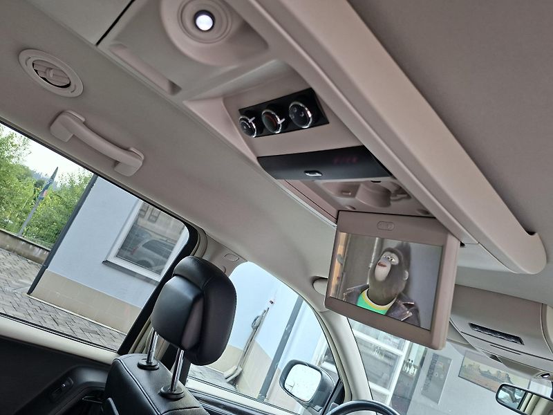 Chrysler Town & Country (2014) 3,6L 7míst, LPG, tažné, 2xkola - fotka 12 z 35