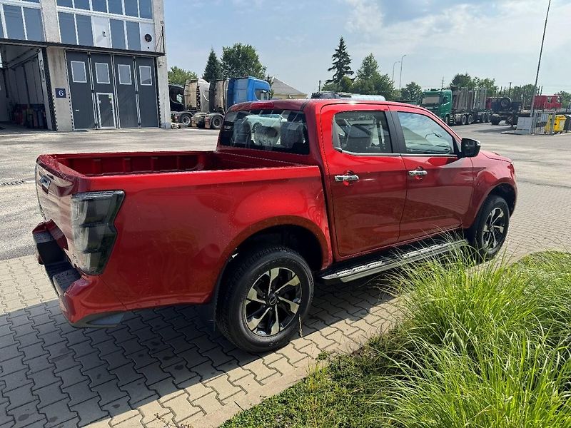 Isuzu D-Max (2026) Double Cab 2,2l LSE A/T - fotka 8 z 12