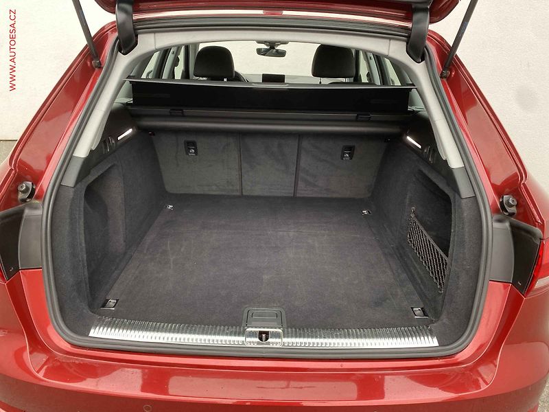 Audi A4 (2017) 2.0 TDi, AT, bixenon - fotka 7 z 20