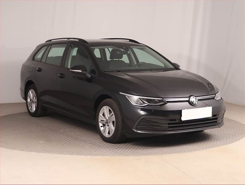 Volkswagen Golf (2023) Life 1.5 TSI, Serv.kniha, Navi - fotografie inzerátu