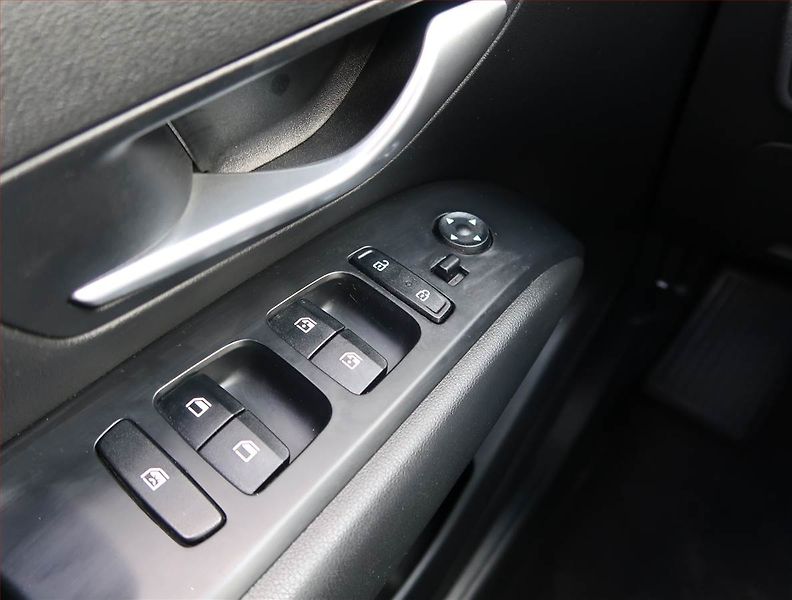 Hyundai Tucson (2022) 1.6 CRDi - fotka 16 z 19