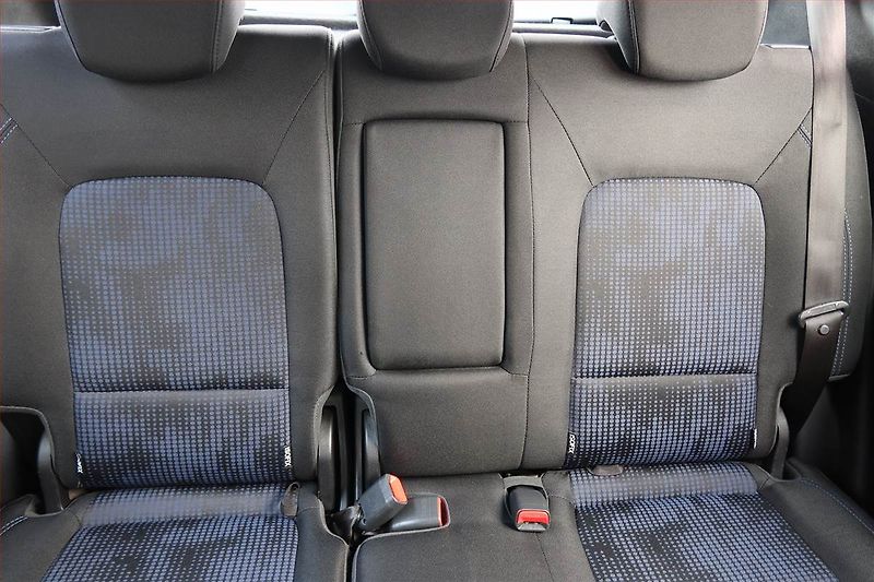 Hyundai ix20 (2017) 1.4 CVVT, Serv.kniha - fotka 10 z 15