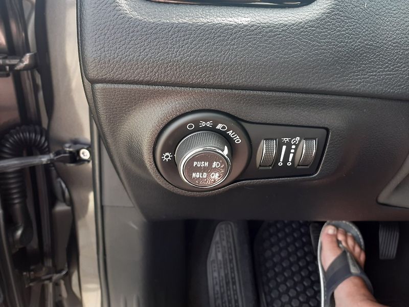 Jeep Compass (2020) 2.4 L 4X4 LATITUDE - fotka 11 z 39