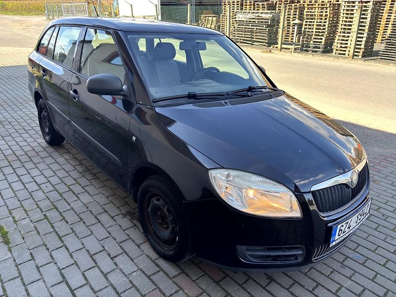 Škoda Fabia (2008) Fabia 1.4 16v, 63kw - fotka 2 z 19