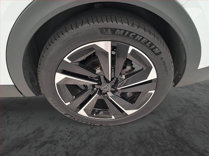 Peugeot 408 (2024) Allure Hybrid 136 - fotka 15 z 18