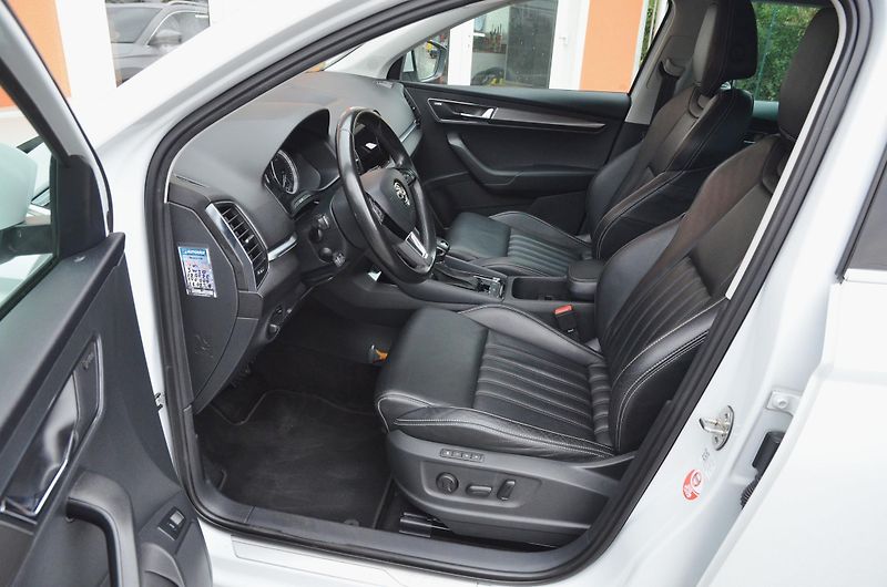 Škoda Karoq (2018) 1.6 TDi 85kW DSG STYLE /CANTON - fotka 12 z 41
