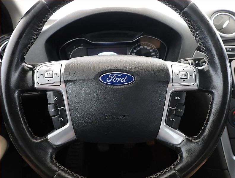 Ford Mondeo (2012) 2.0 TDCi, Serv.kniha - fotka 8 z 16