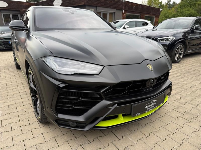 Lamborghini Urus 4.0 V8 Ceramic - fotka 3 z 25