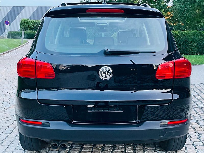 Volkswagen Tiguan 1.4TSI MANUÁL VÝHŘEV PANORAMA - fotka 15 z 46