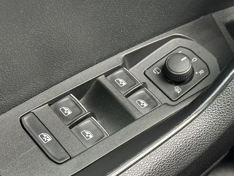 Škoda Karoq (2018) 1.5TSi MAN Style+ Kessy, tažné - fotka 25 z 52