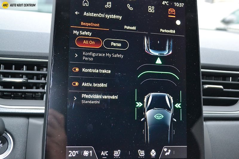 Renault Captur techno mild hybrid 140 - fotka 37 z 52