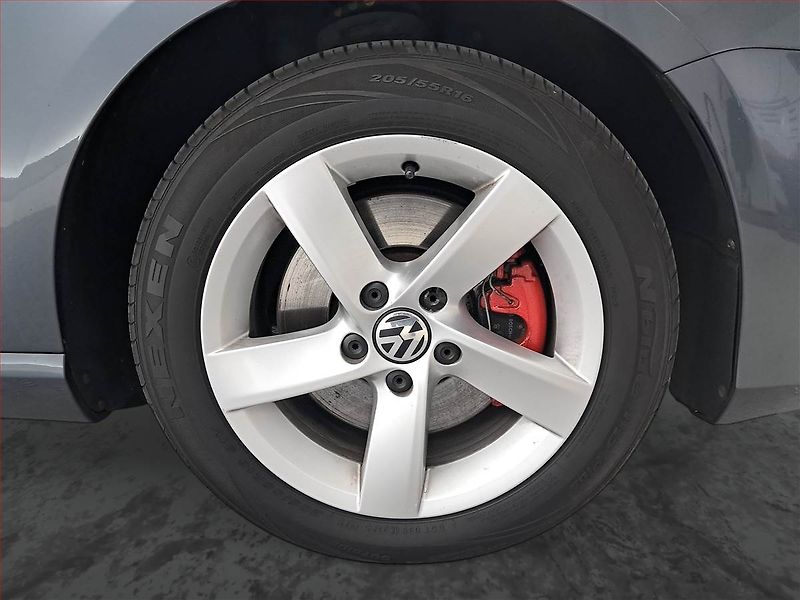 Volkswagen Passat (2011) 2.0 TDI, Serv.kniha, Tempomat - fotka 14 z 17