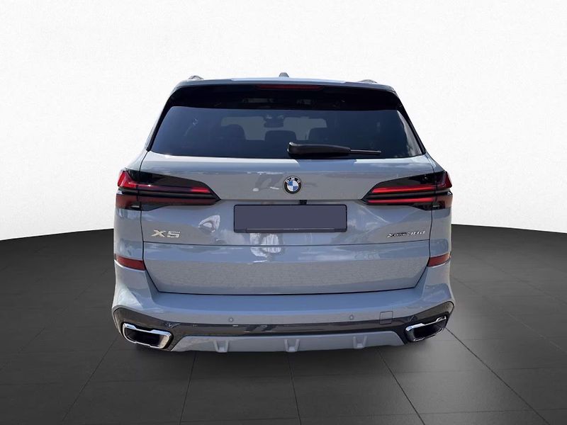 BMW X5 xDrive30d M-Sport Pano 360 HuD - fotka 6 z 15