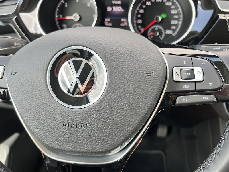 Volkswagen Touran Highline 2.0TDi DSG ČR odp.DPH - fotka 16 z 51
