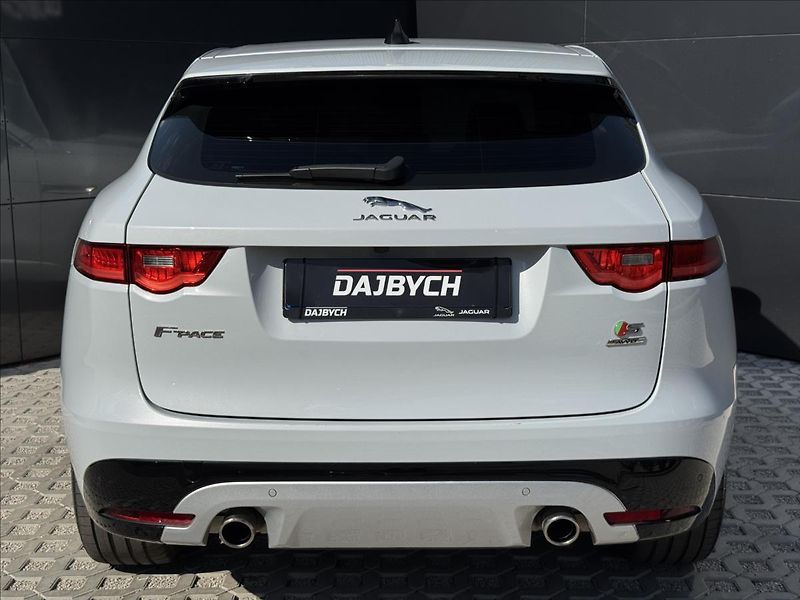 Jaguar F-Pace 3,0 30d V6 AWD S AT DPH - fotka 8 z 33