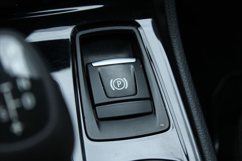 BMW Řada 2 218d xDrive GRAN TOURER 7-MÍST - fotka 23 z 28