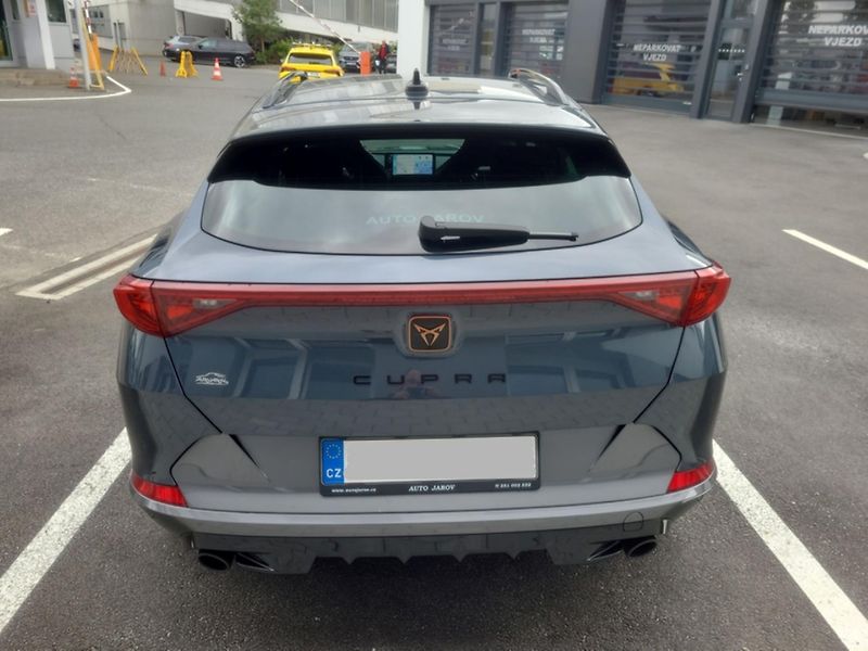 Cupra Formentor VZ 2,0 TSi/180kW - DSG,TZ,.... - fotka 5 z 16
