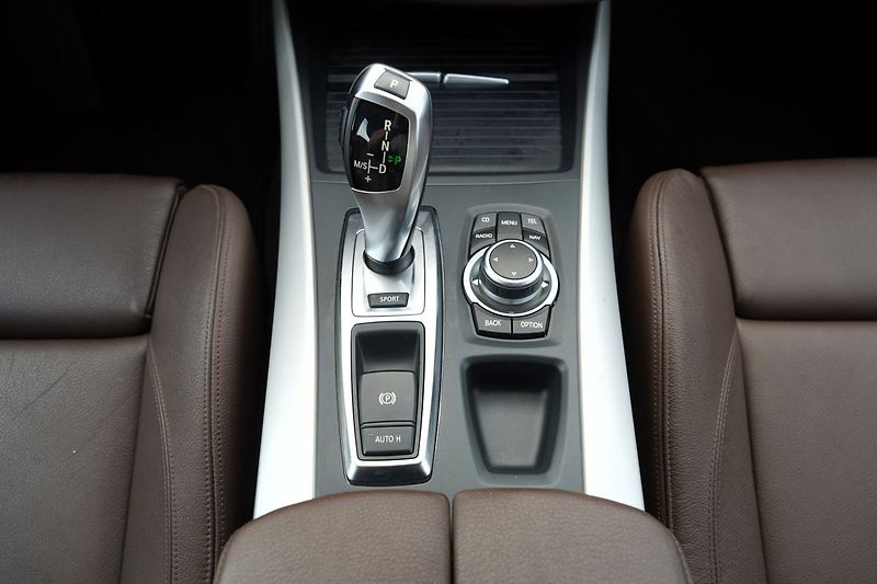 BMW X5 4.0d xDrive/kůže/7míst/55.000k - fotka 37 z 44