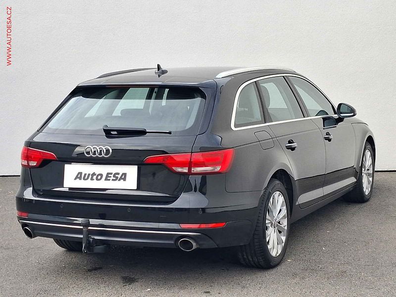 Audi A4 (2016) 2.0 TFSi, AT, bixen, navi, - fotka 4 z 21