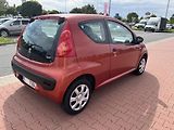 Peugeot 107 1.0 i 50 kW 1.Majitel - náhled 4