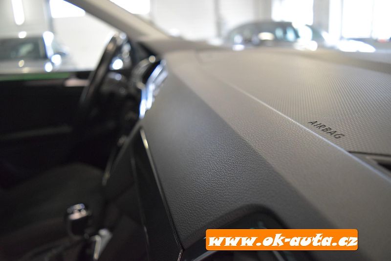 Volkswagen Tiguan 1.5 TSi ELEGANCE DSG  - fotka 34 z 62